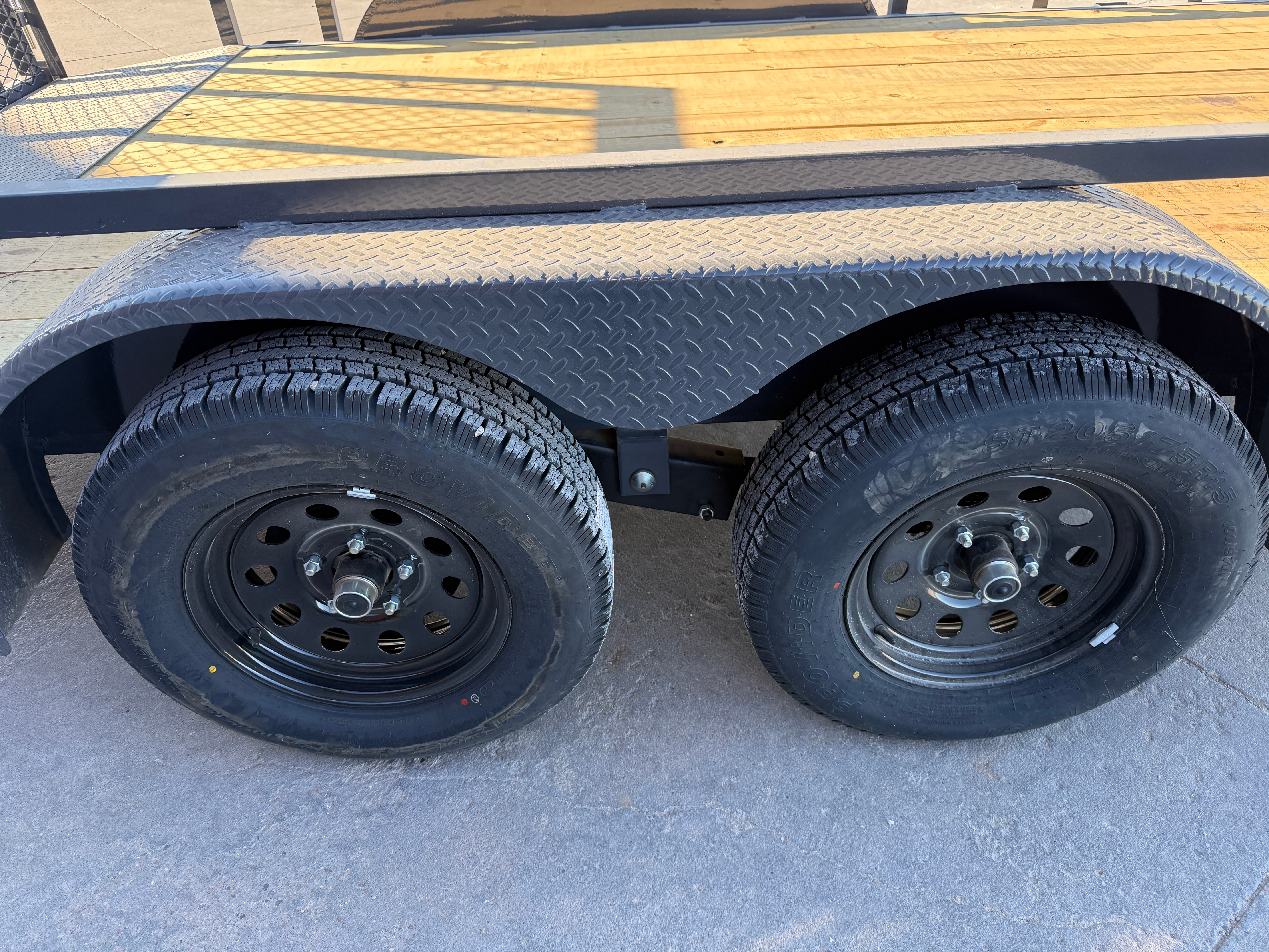 2027 Lamar photo 7