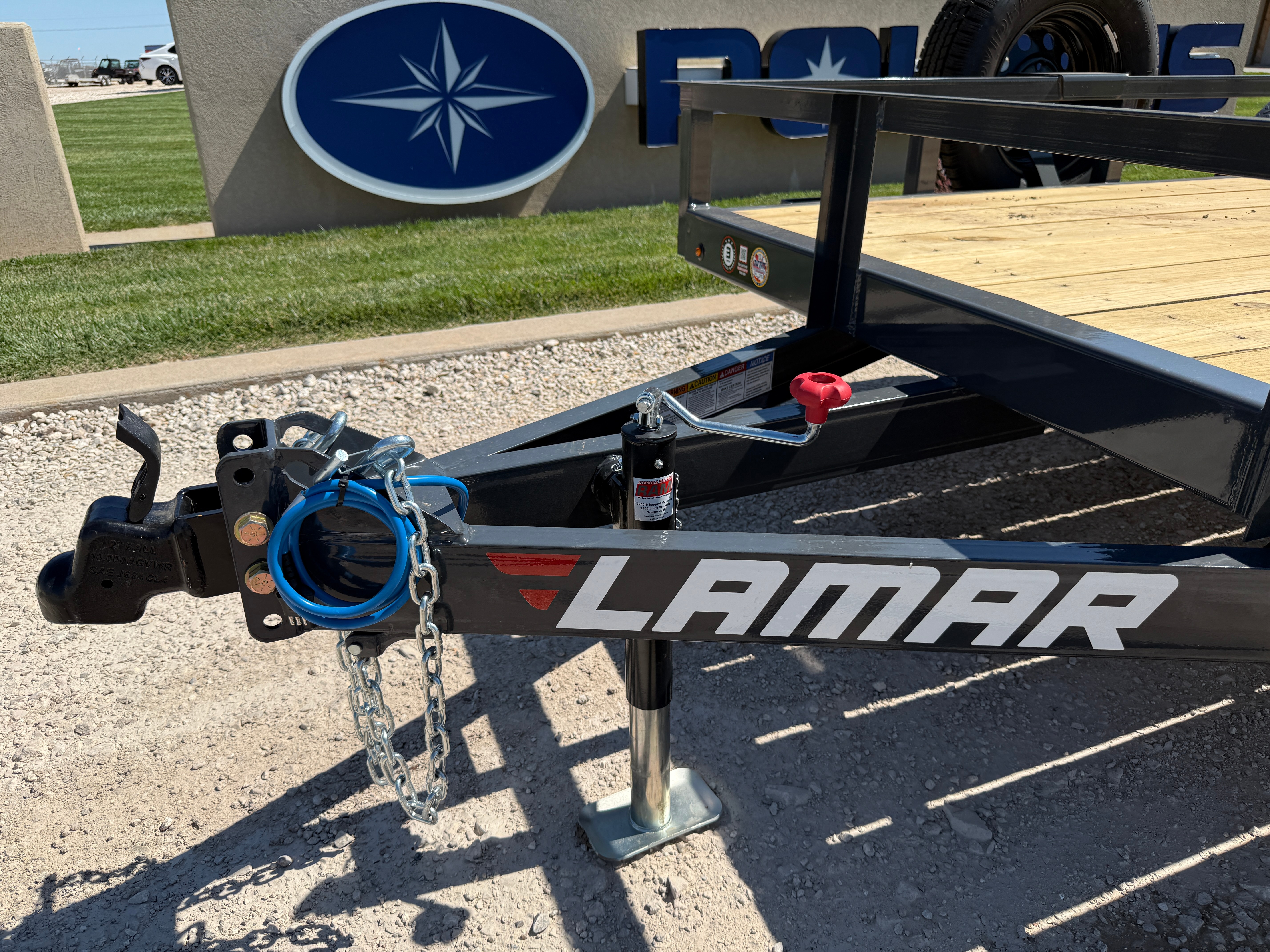 2027 Lamar photo 4