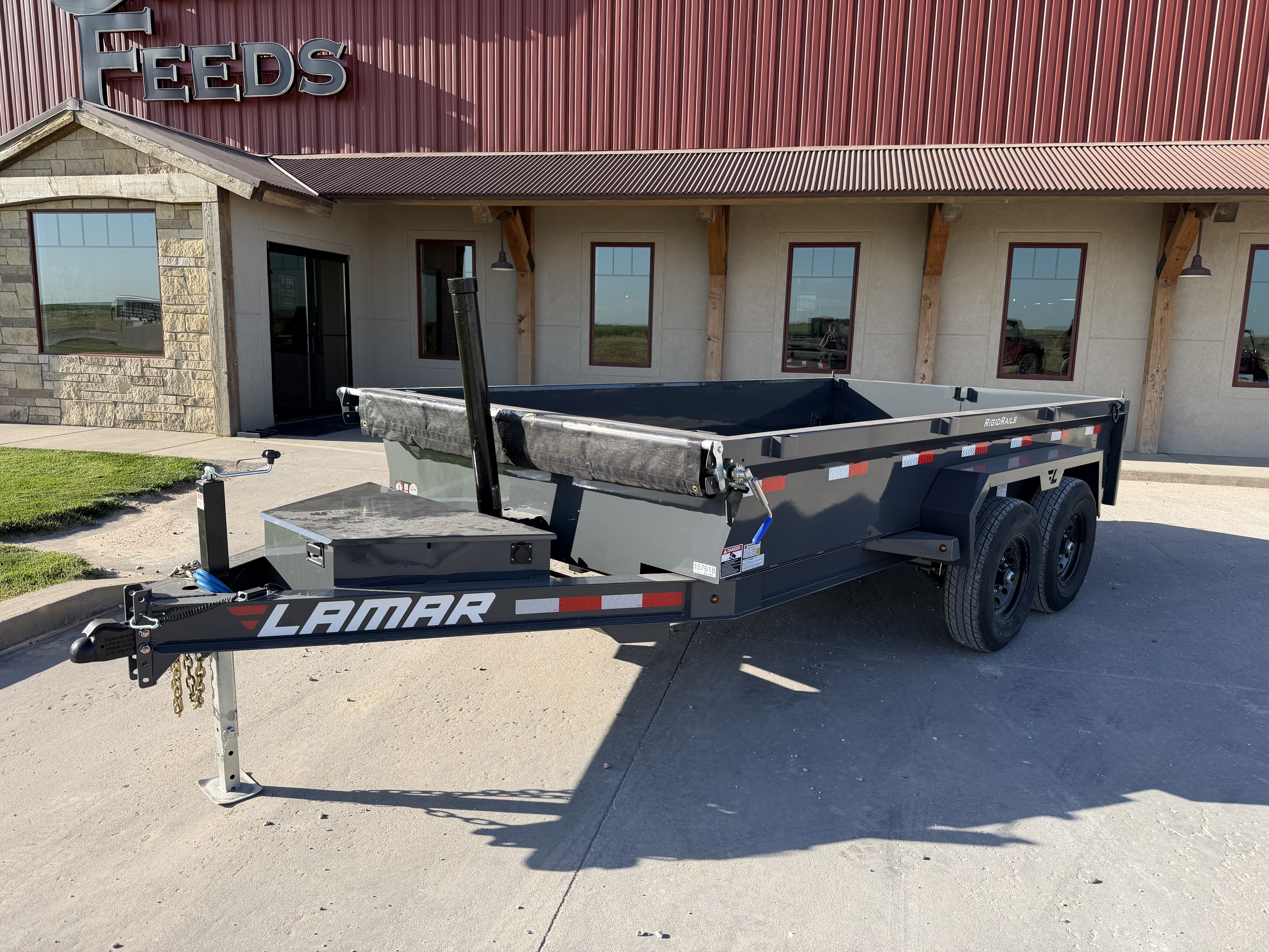 2027 Lamar photo 2
