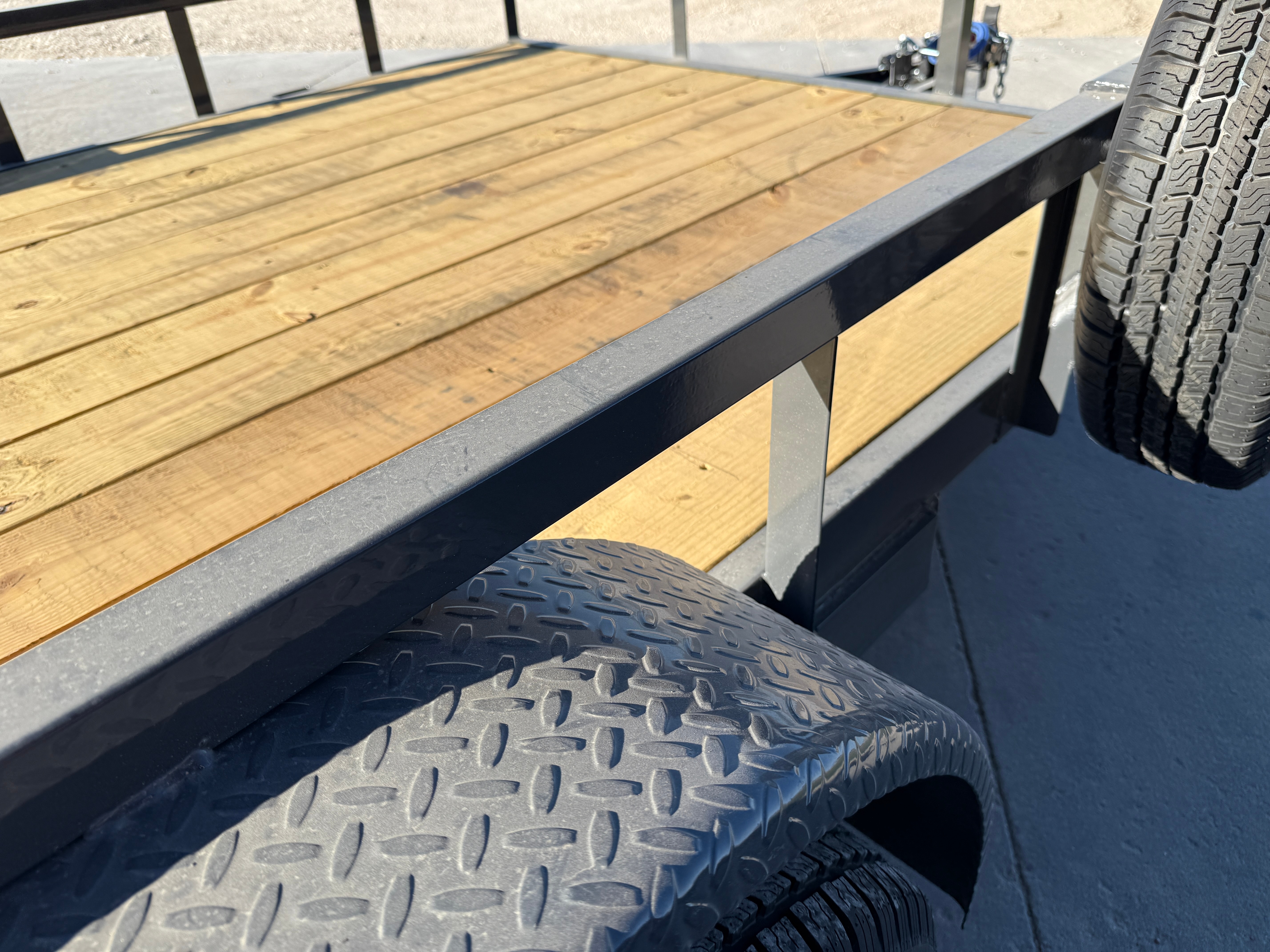 2027 Lamar photo 9