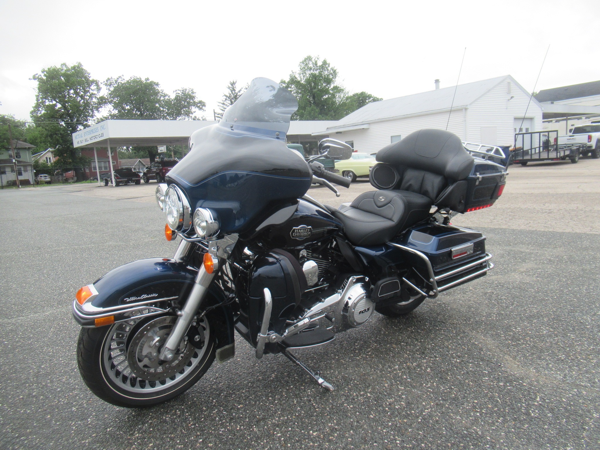 2012 Harley-Davidson Ultra Classic® Electra Glide® 8