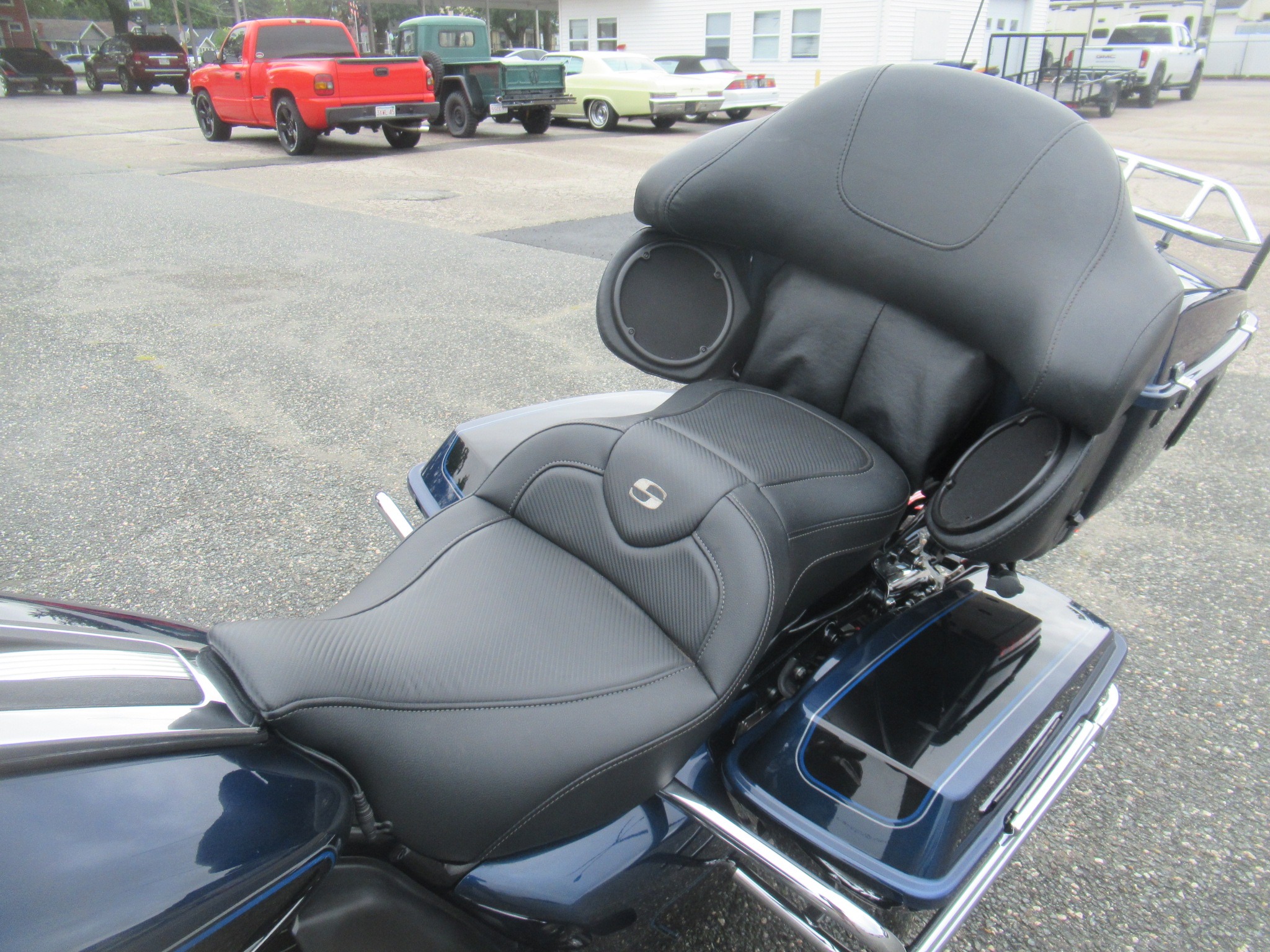 2012 Harley-Davidson Ultra Classic® Electra Glide® 9