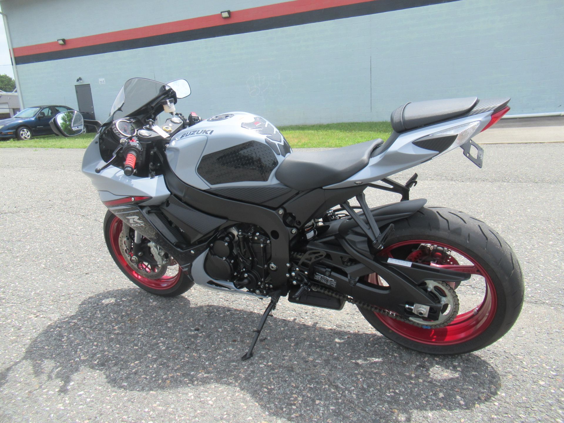 スズキ GSX-R600 2023 Suzuki GSX-R600 First Look | Motorcyclist