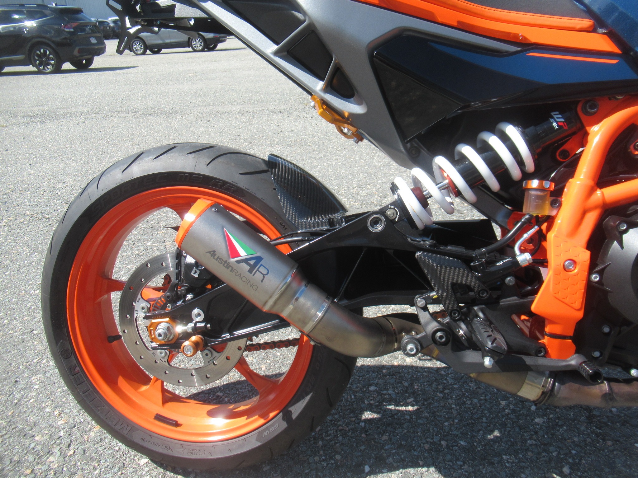 2024 KTM 390 Duke 4