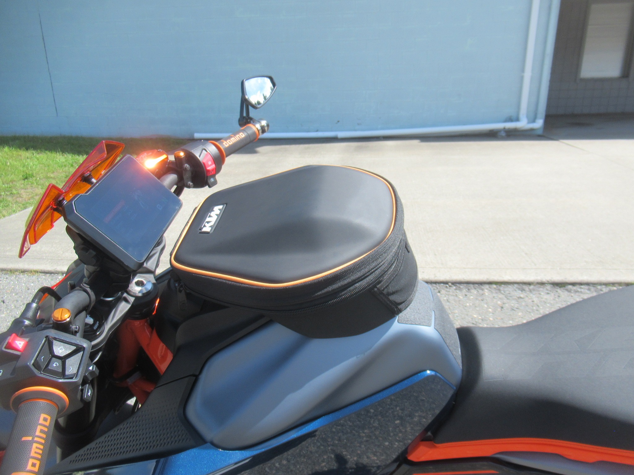 2024 KTM 390 Duke 10