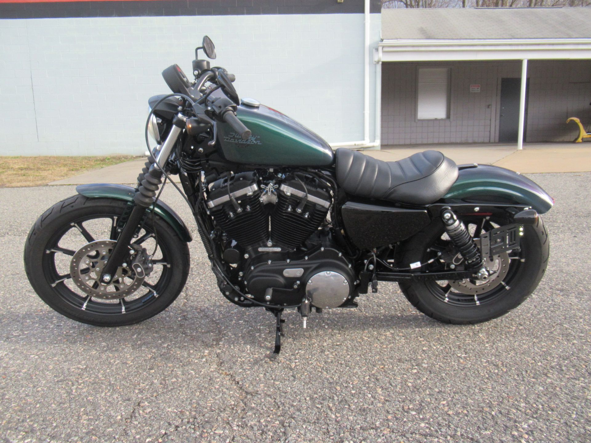 S♡m Harley-Davidson 883 Custom motorcycles for sale - MotoHunt