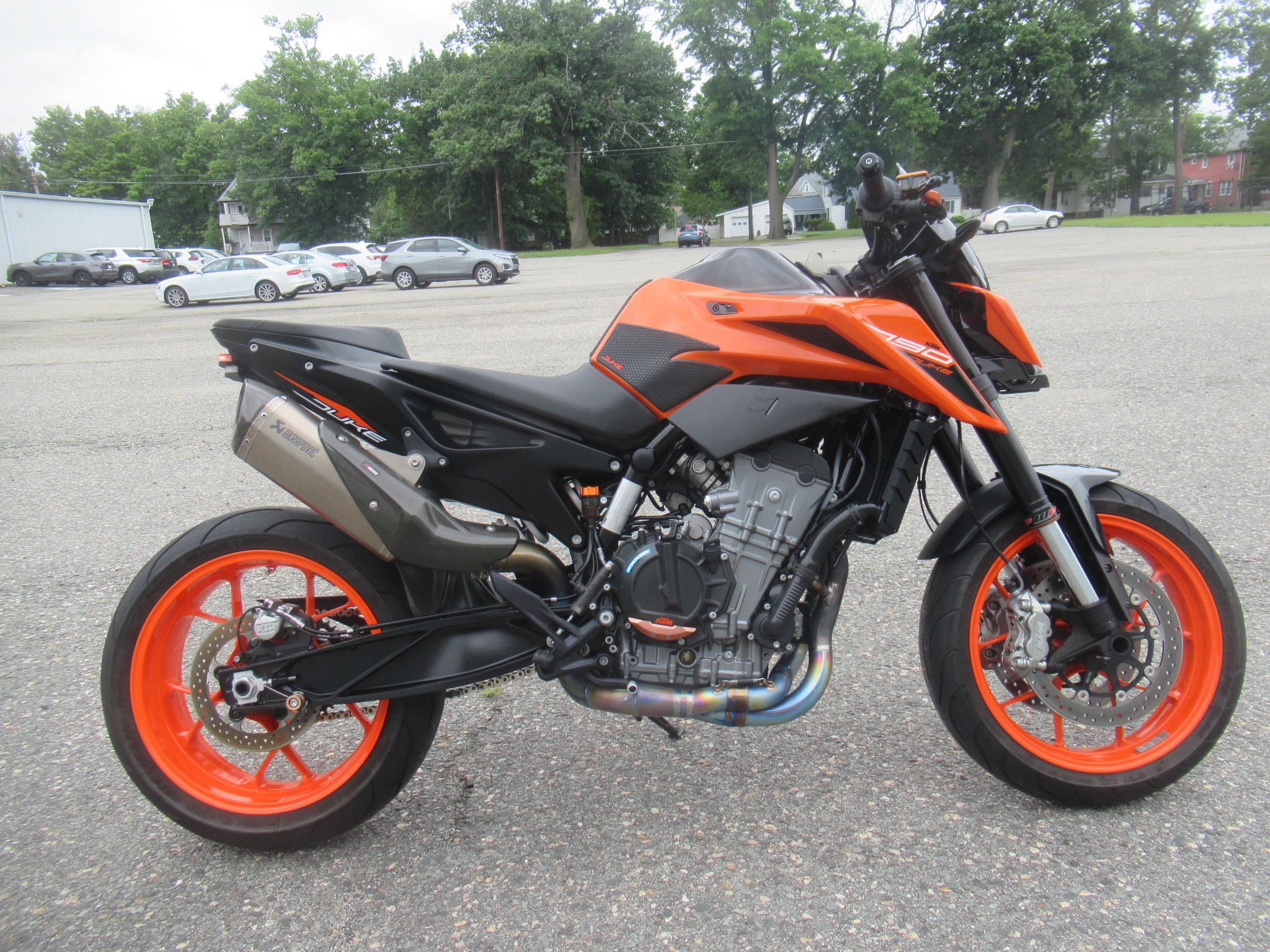 2020 KTM 790 Duke 1