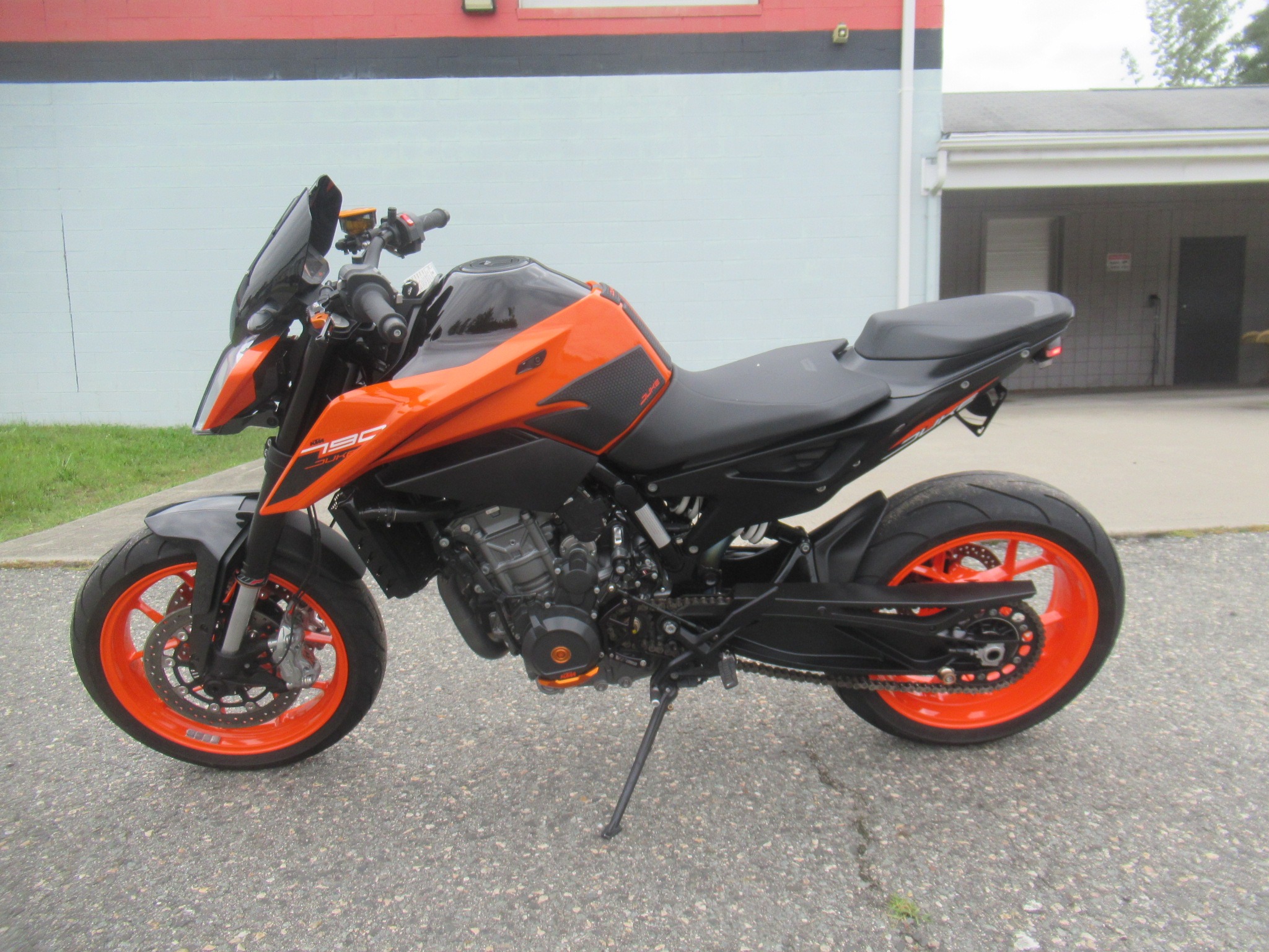 2020 KTM 790 Duke 6
