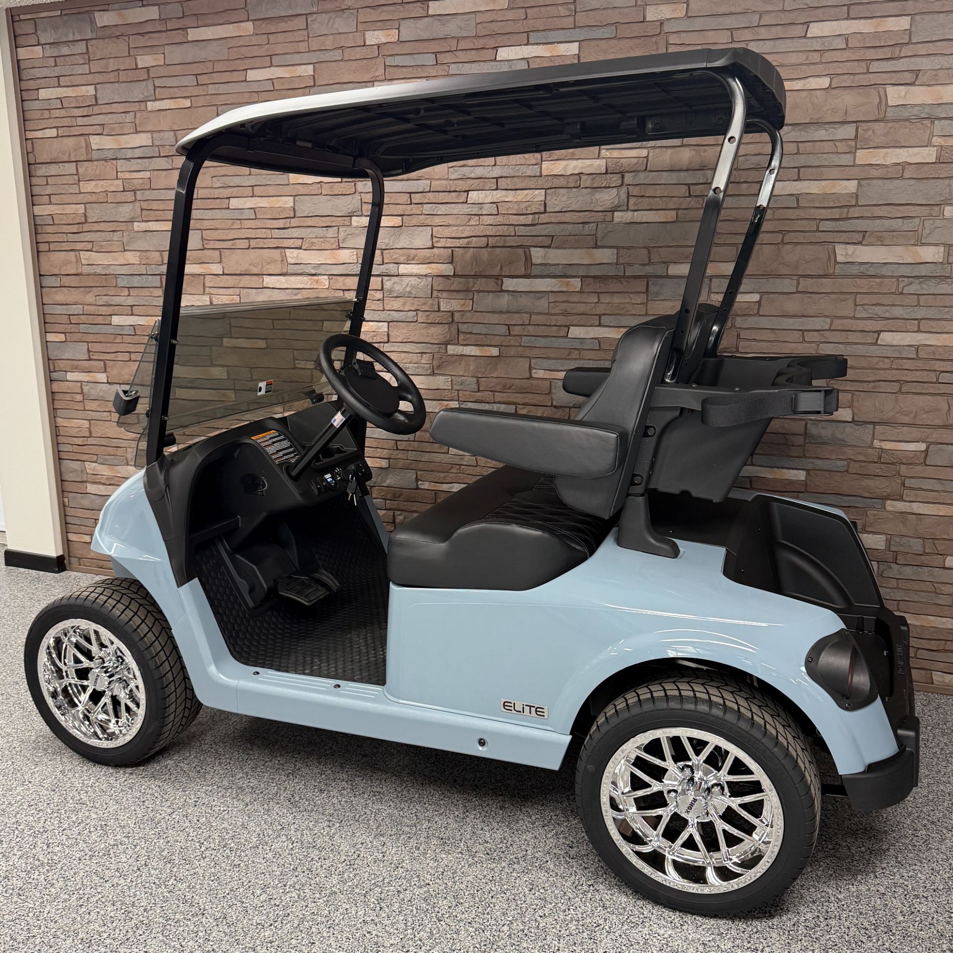 2026 E-Z-GO RXV 2 Freedom ELiTE Lithium in New Hampton, Iowa - Photo 3