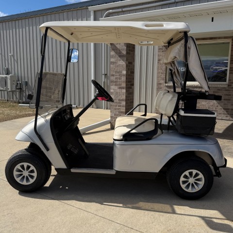 2001 E-Z-GO TXT PDS in New Hampton, Iowa - Photo 2