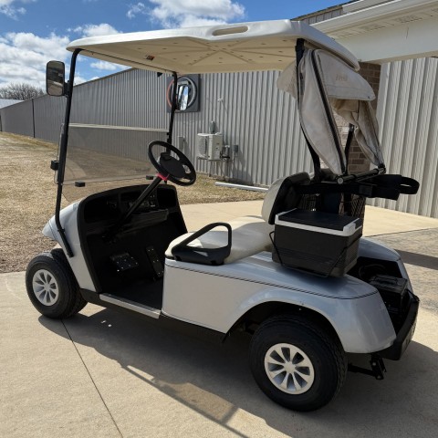 2001 E-Z-GO TXT PDS in New Hampton, Iowa - Photo 3