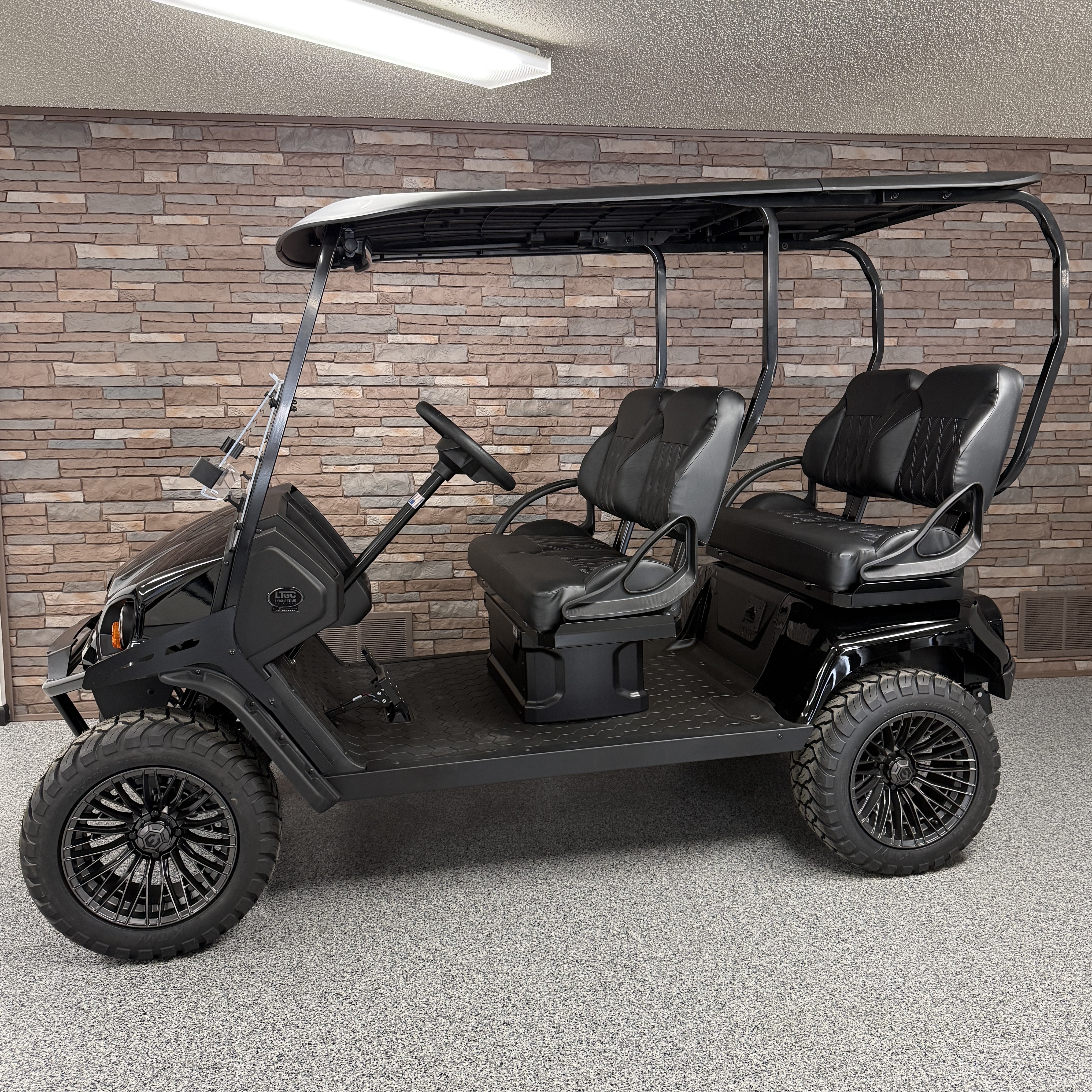 2026 E-Z-GO Liberty Explorer ELiTE Lithium in New Hampton, Iowa - Photo 2