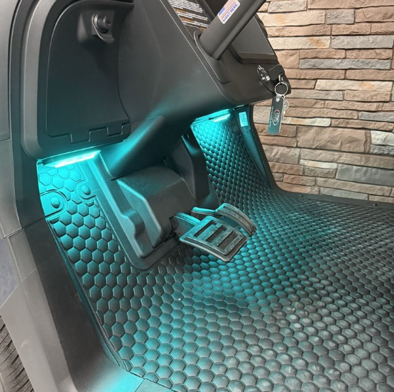 2026 E-Z-GO RXV 4 Touring STL ELiTE Lithium in New Hampton, Iowa - Photo 5