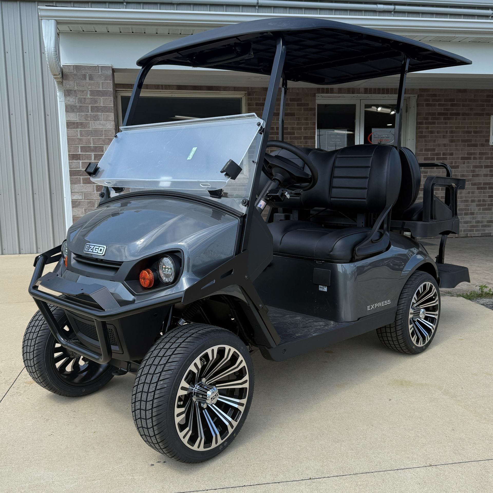 2026 E-Z-GO Express 4 Cruiser 13.5 Gas in New Hampton, Iowa - Photo 1