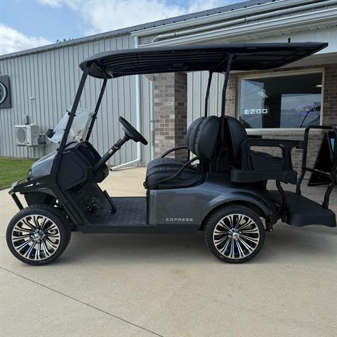 2026 E-Z-GO Express 4 Cruiser 13.5 Gas in New Hampton, Iowa - Photo 2