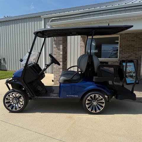 2026 E-Z-GO Express 4 Cruiser 13.5 Gas in New Hampton, Iowa - Photo 2