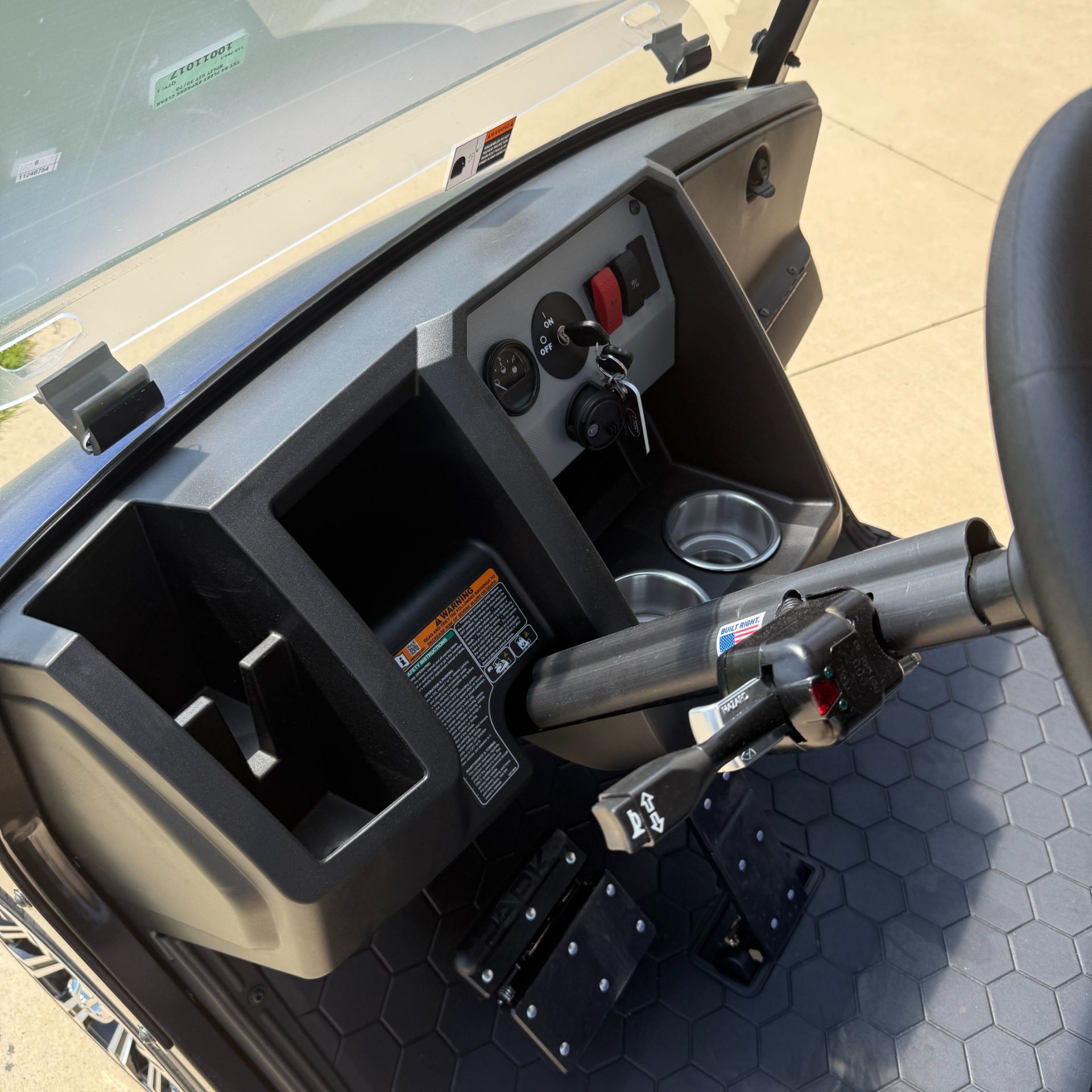 2026 E-Z-GO Express 4 Cruiser 13.5 Gas in New Hampton, Iowa - Photo 4