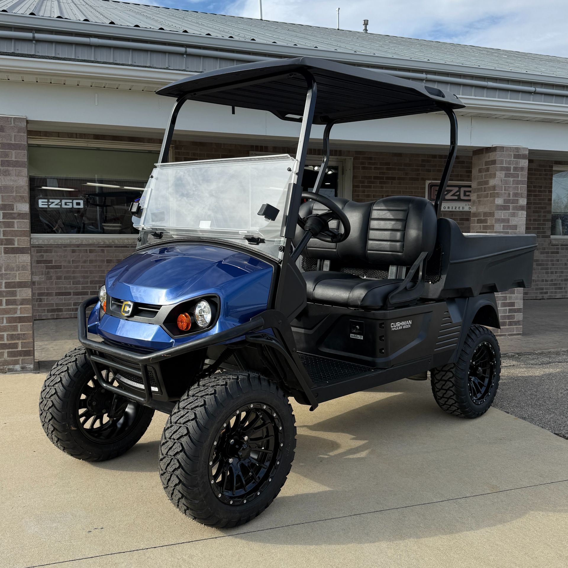 2018 Cushman Hauler 1200X Gas in New Hampton, Iowa - Photo 1