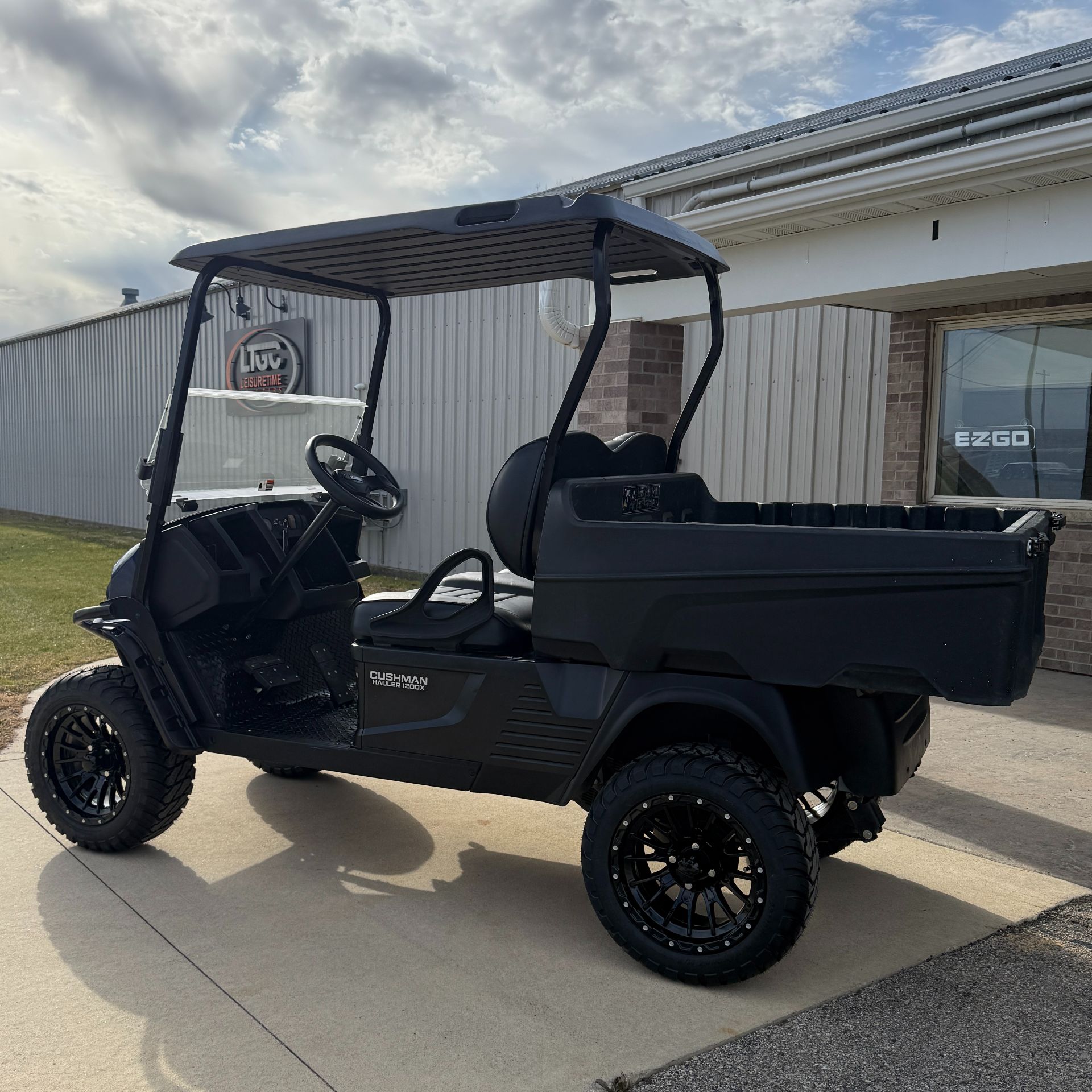 2018 Cushman Hauler 1200X Gas in New Hampton, Iowa - Photo 3