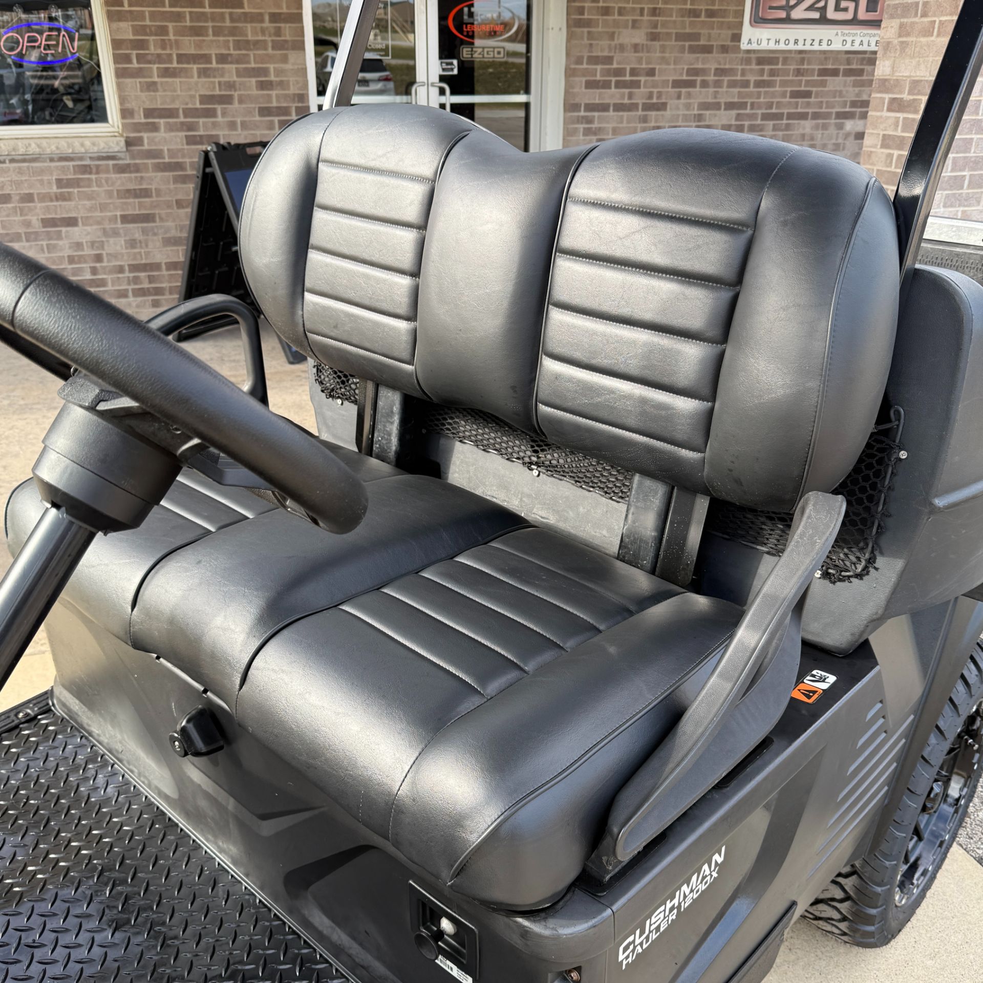 2018 Cushman Hauler 1200X Gas in New Hampton, Iowa - Photo 5