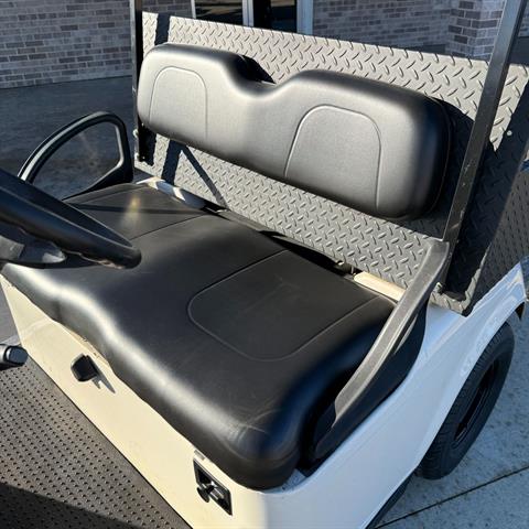 2005 E-Z-GO TXT Fleet - Gas in New Hampton, Iowa - Photo 5