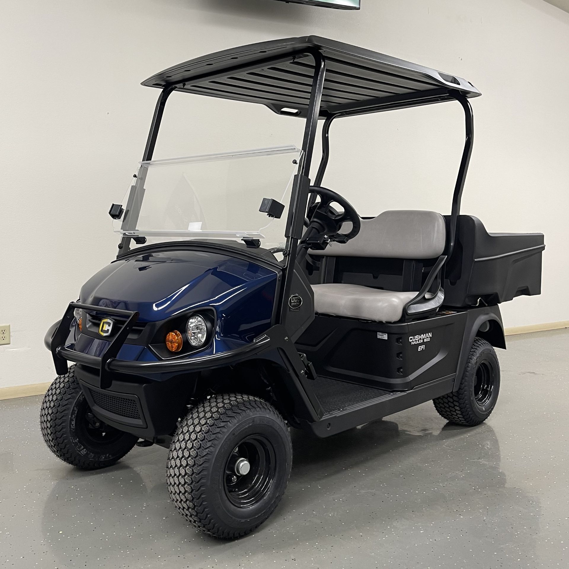 2024 Cushman Hauler 800 EFI Gas in New Hampton, Iowa - Photo 1