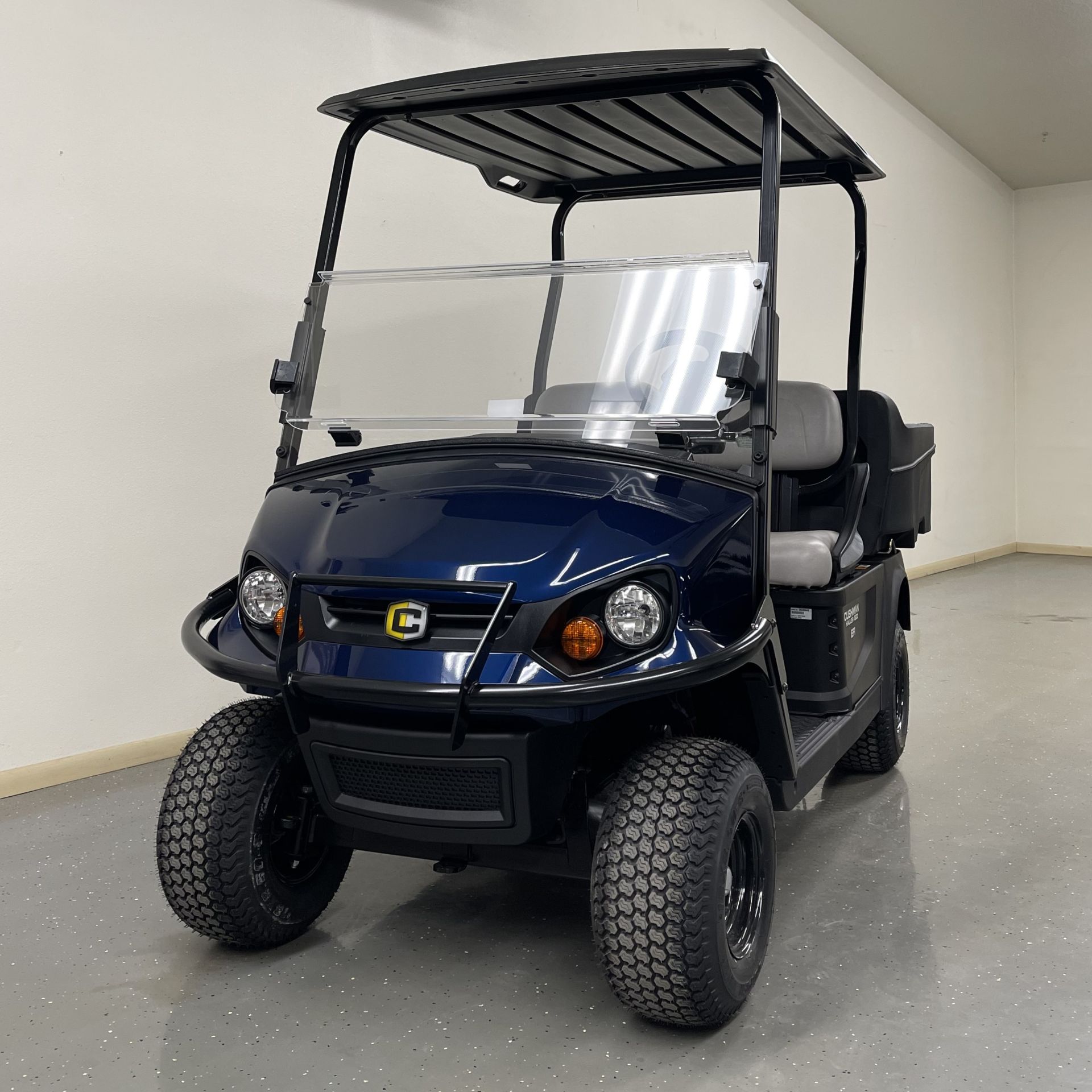 2024 Cushman Hauler 800 EFI Gas in New Hampton, Iowa - Photo 4