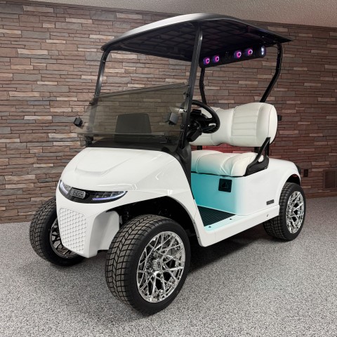アロートレーディング　ヤマジン　フルオプション車 E-Z-GO For Sale: Inventory at Leisuretime Golf Cars, New Hampton IA