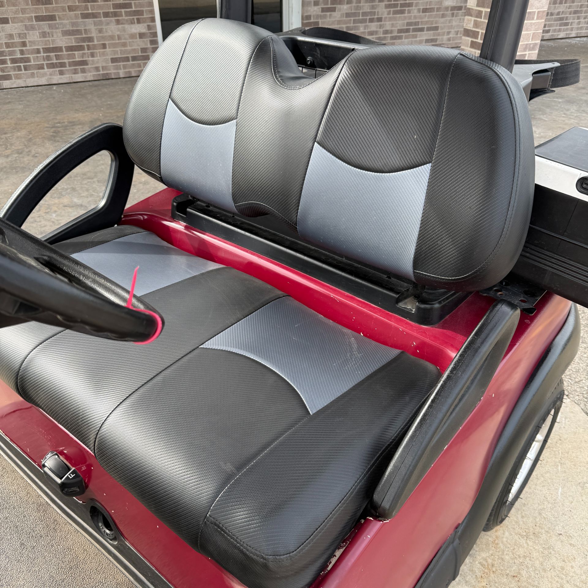 2005 Club Car Precedent - Electric in New Hampton, Iowa - Photo 5