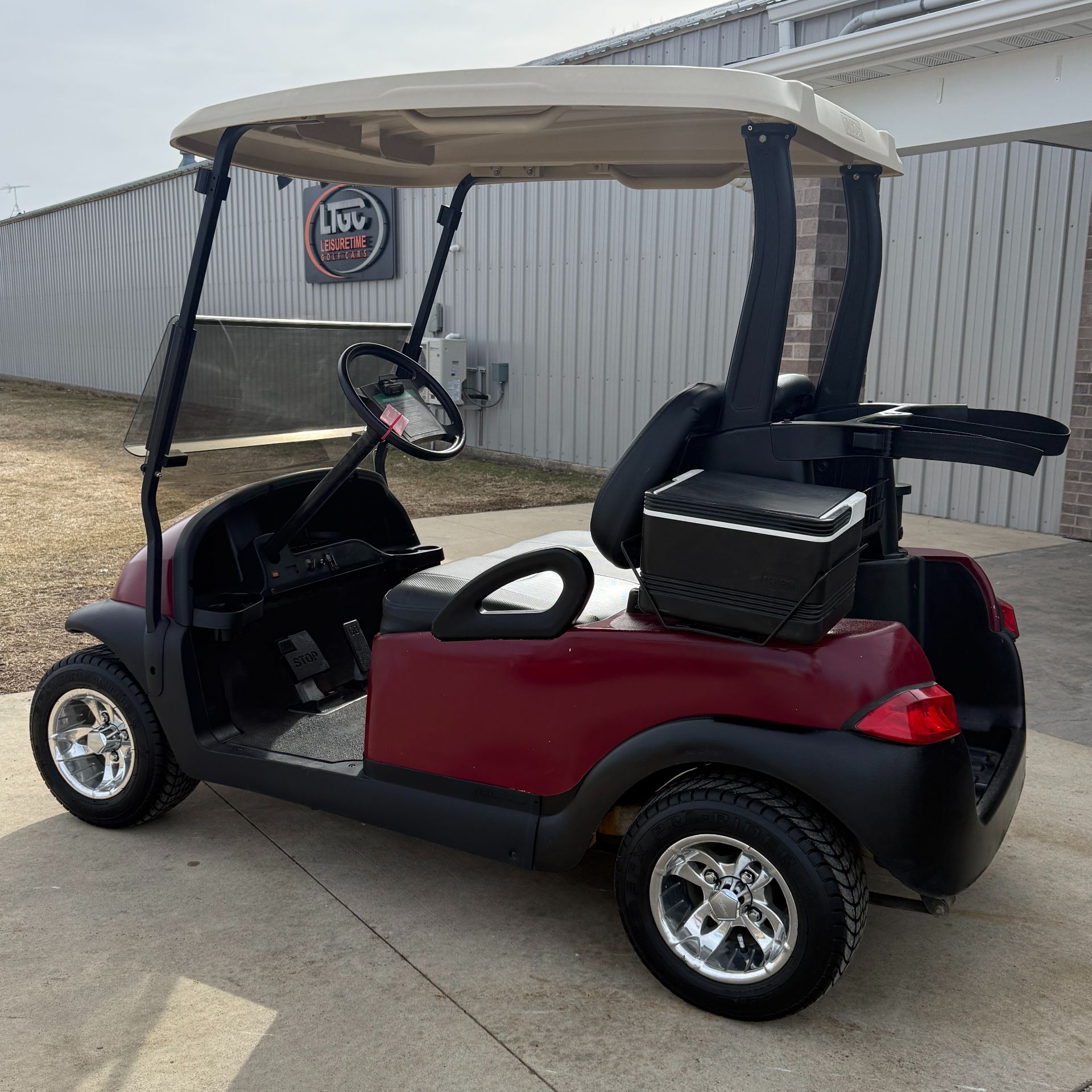 2005 Club Car Precedent - Electric in New Hampton, Iowa - Photo 3