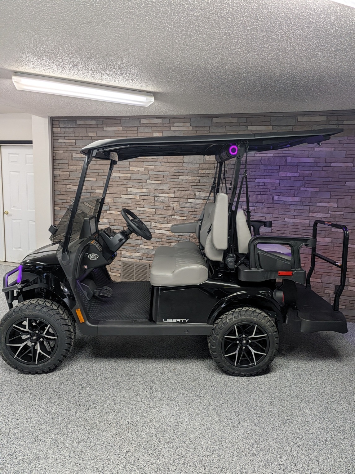 2027 EZGO Liberty photo 8