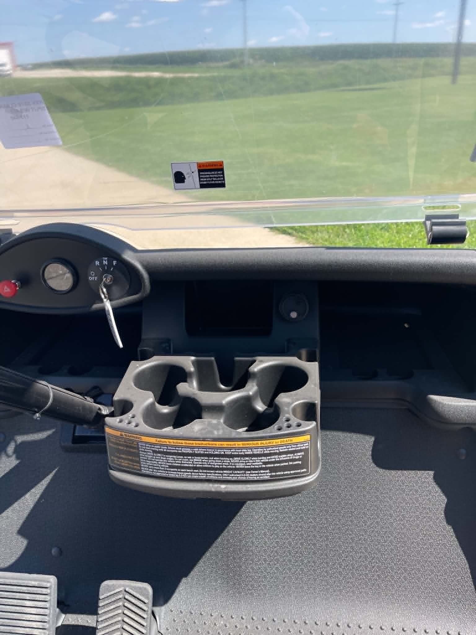 2021 EZGO RXV photo 7