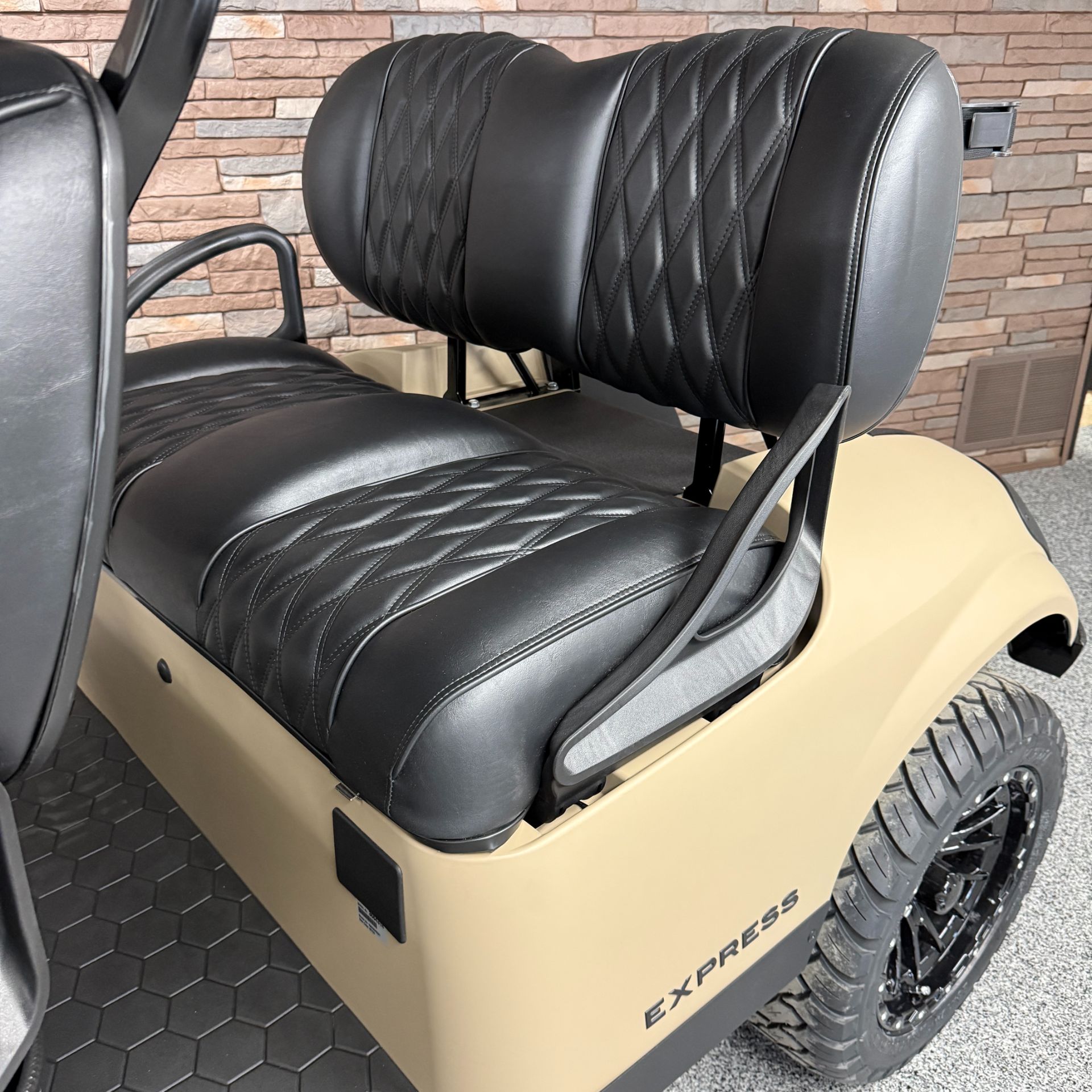 2026 E-Z-GO Express Dune 4 - Gas in New Hampton, Iowa - Photo 7