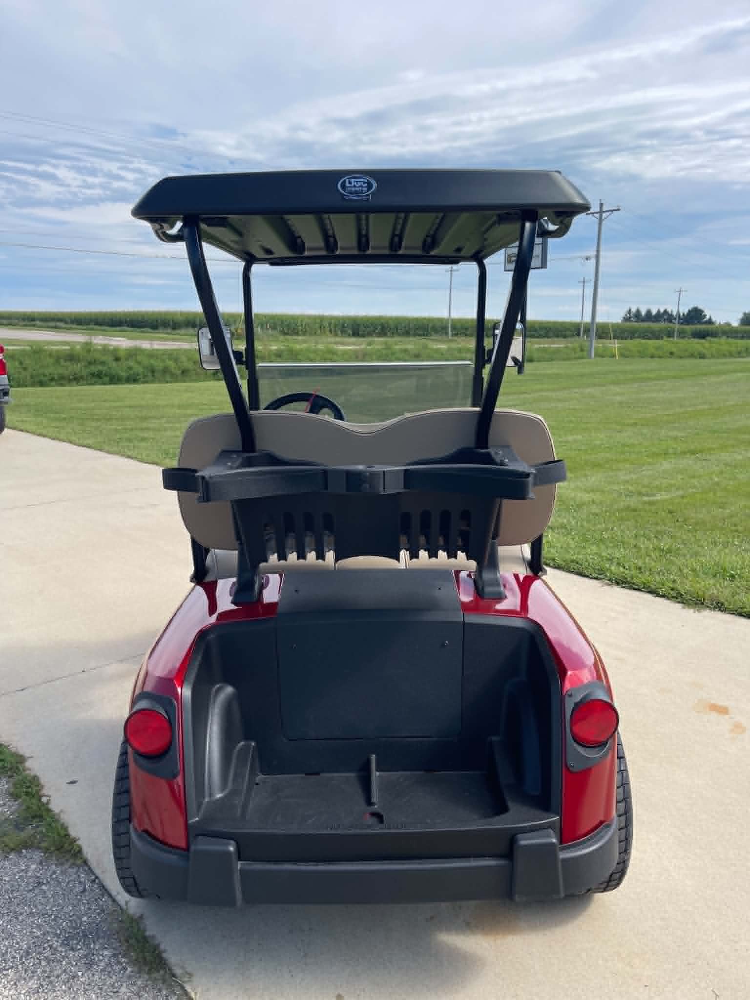2023 EZGO Valor photo 4