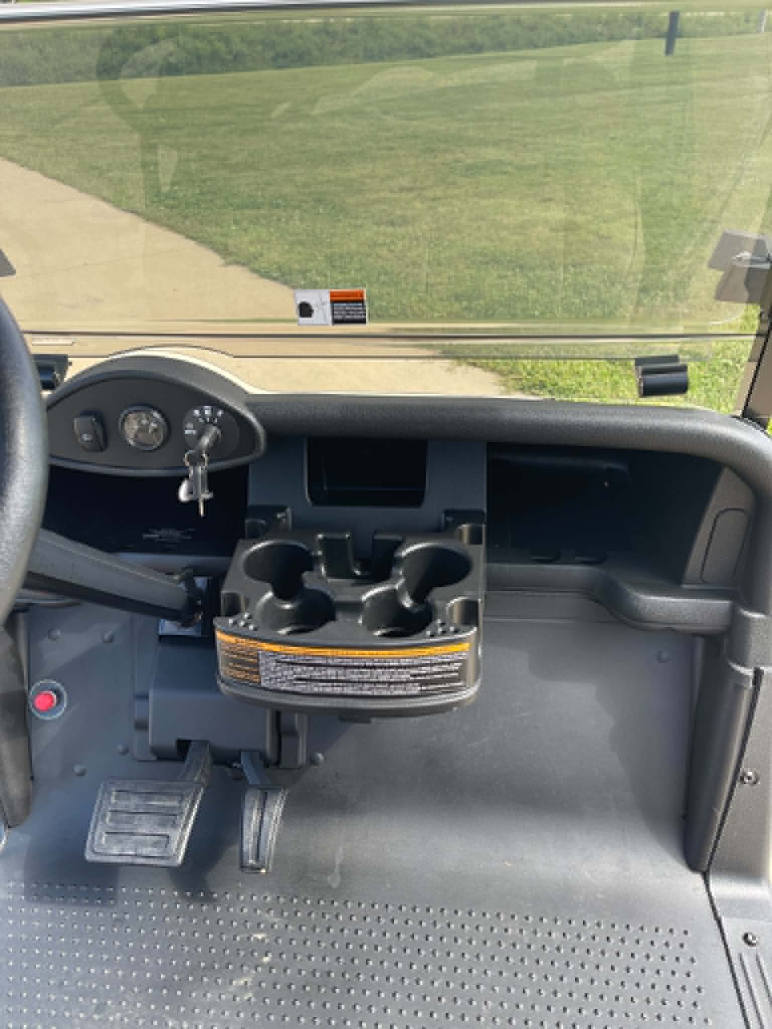 2023 EZGO Valor photo 5