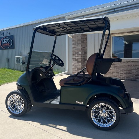 2026 E-Z-GO RXV 2 Freedom ELiTE Lithium in New Hampton, Iowa - Photo 3