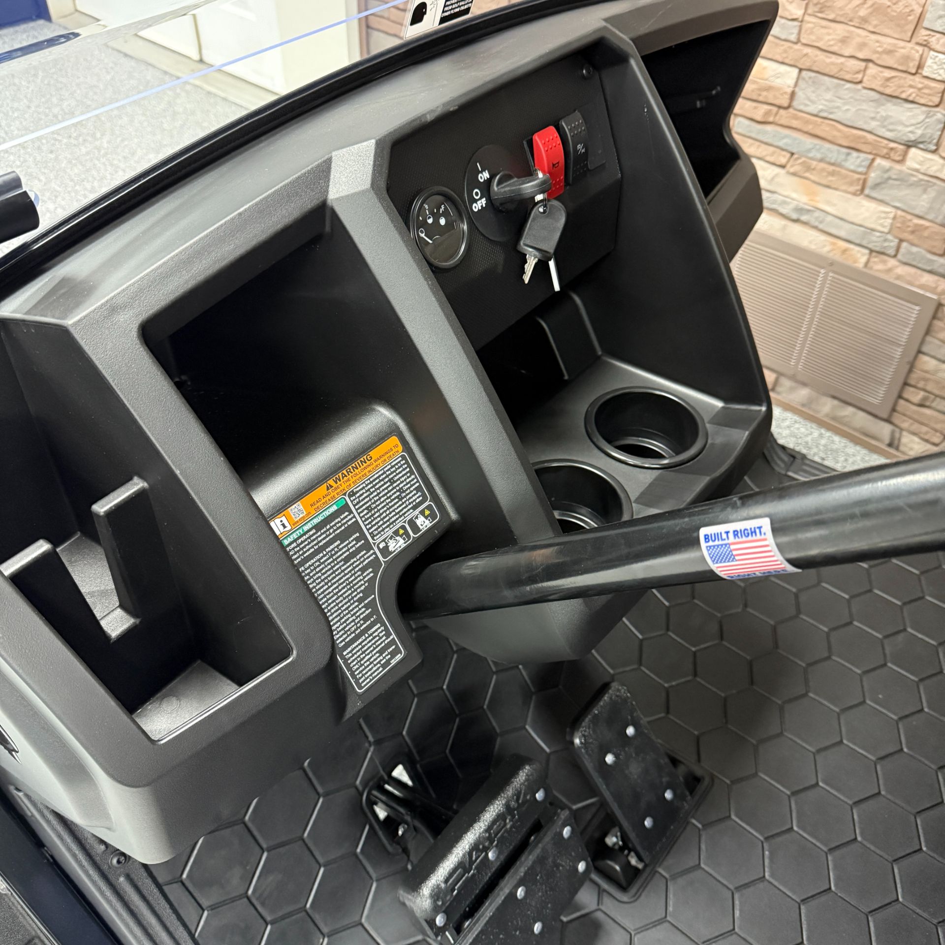 2026 E-Z-GO Express 4 Summit X 13.5 Gas in New Hampton, Iowa - Photo 4