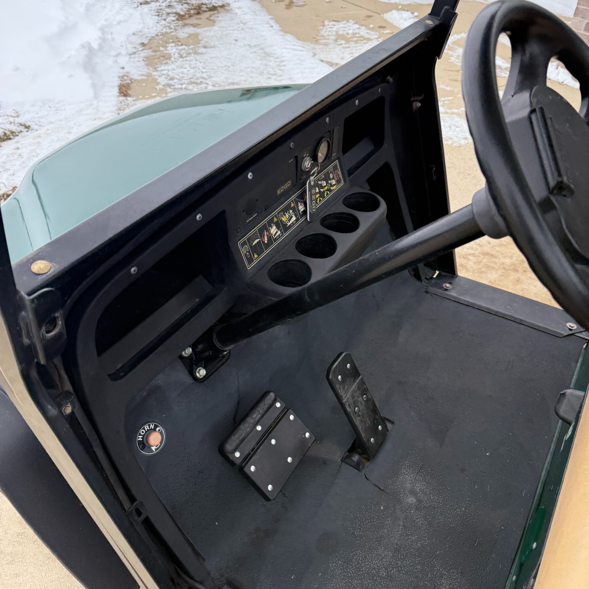 2007 E-Z-GO MPT 1200 in New Hampton, Iowa - Photo 4