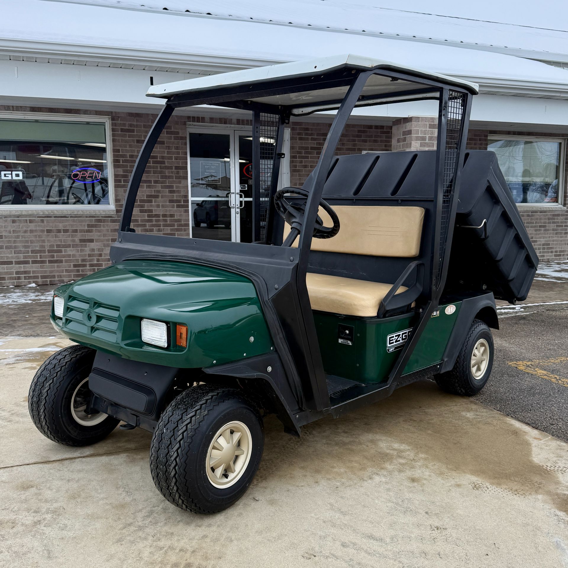 2007 E-Z-GO MPT 1200 in New Hampton, Iowa - Photo 6