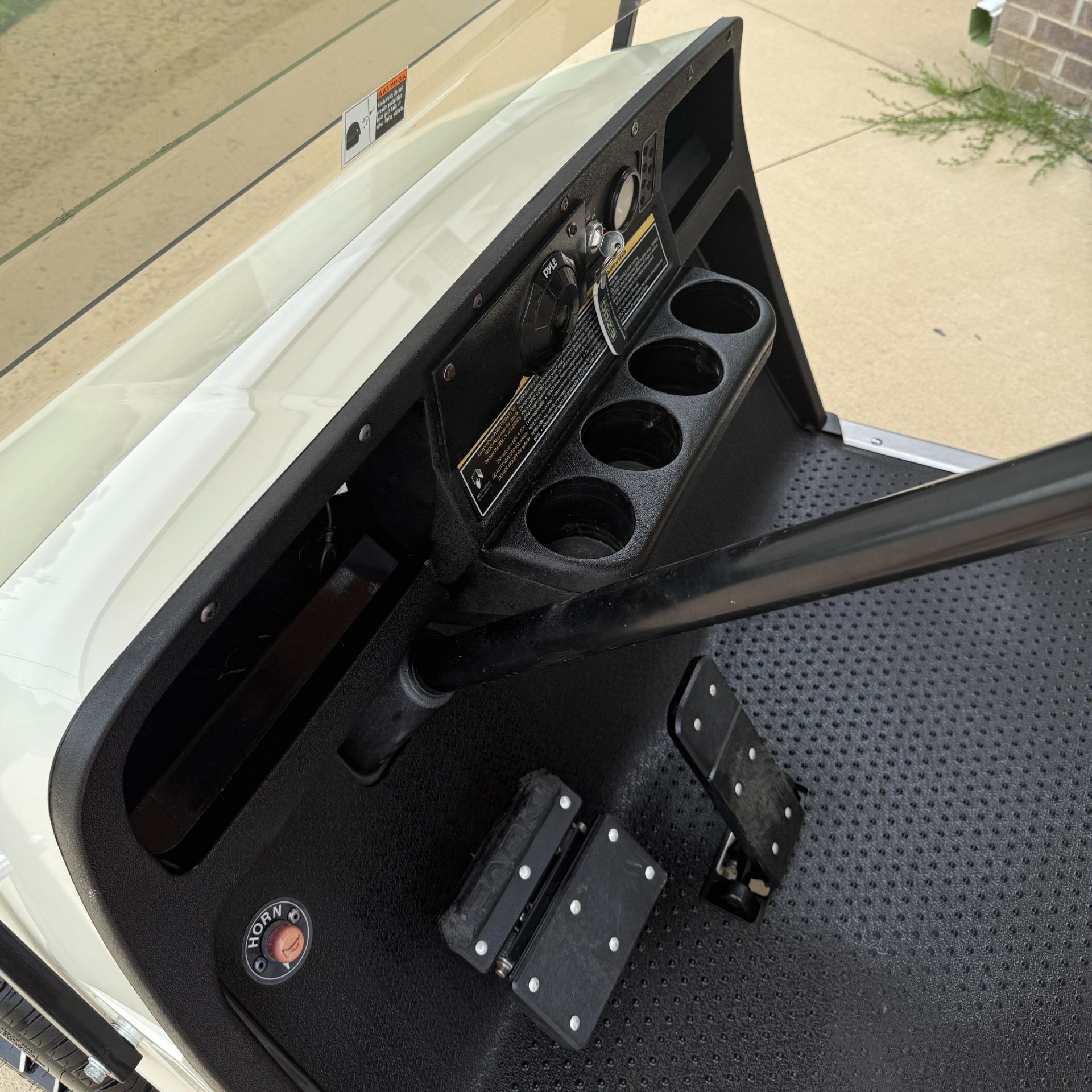 2013 E-Z-GO TXT Freedom Gasoline in New Hampton, Iowa - Photo 4