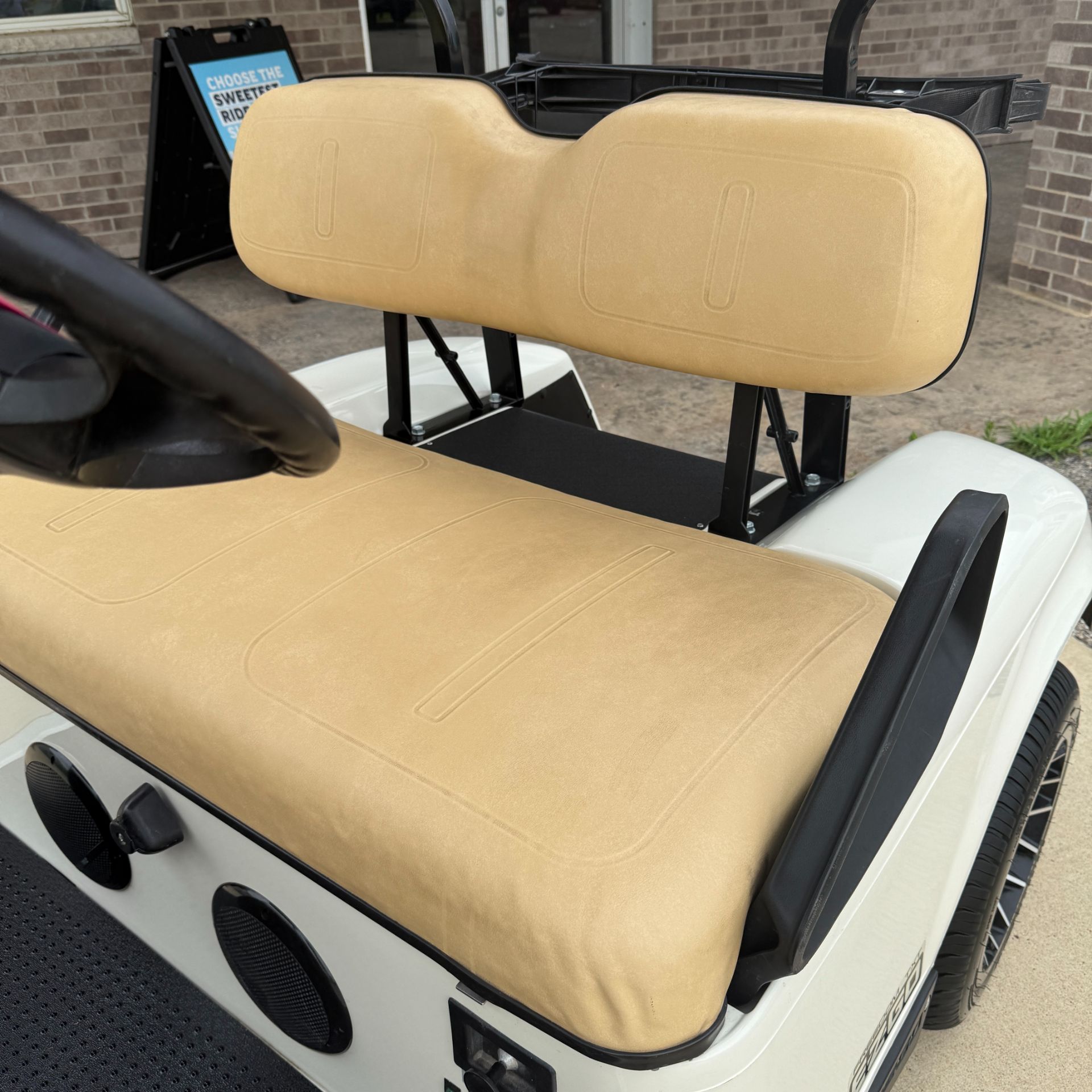 2013 E-Z-GO TXT Freedom Gasoline in New Hampton, Iowa - Photo 5