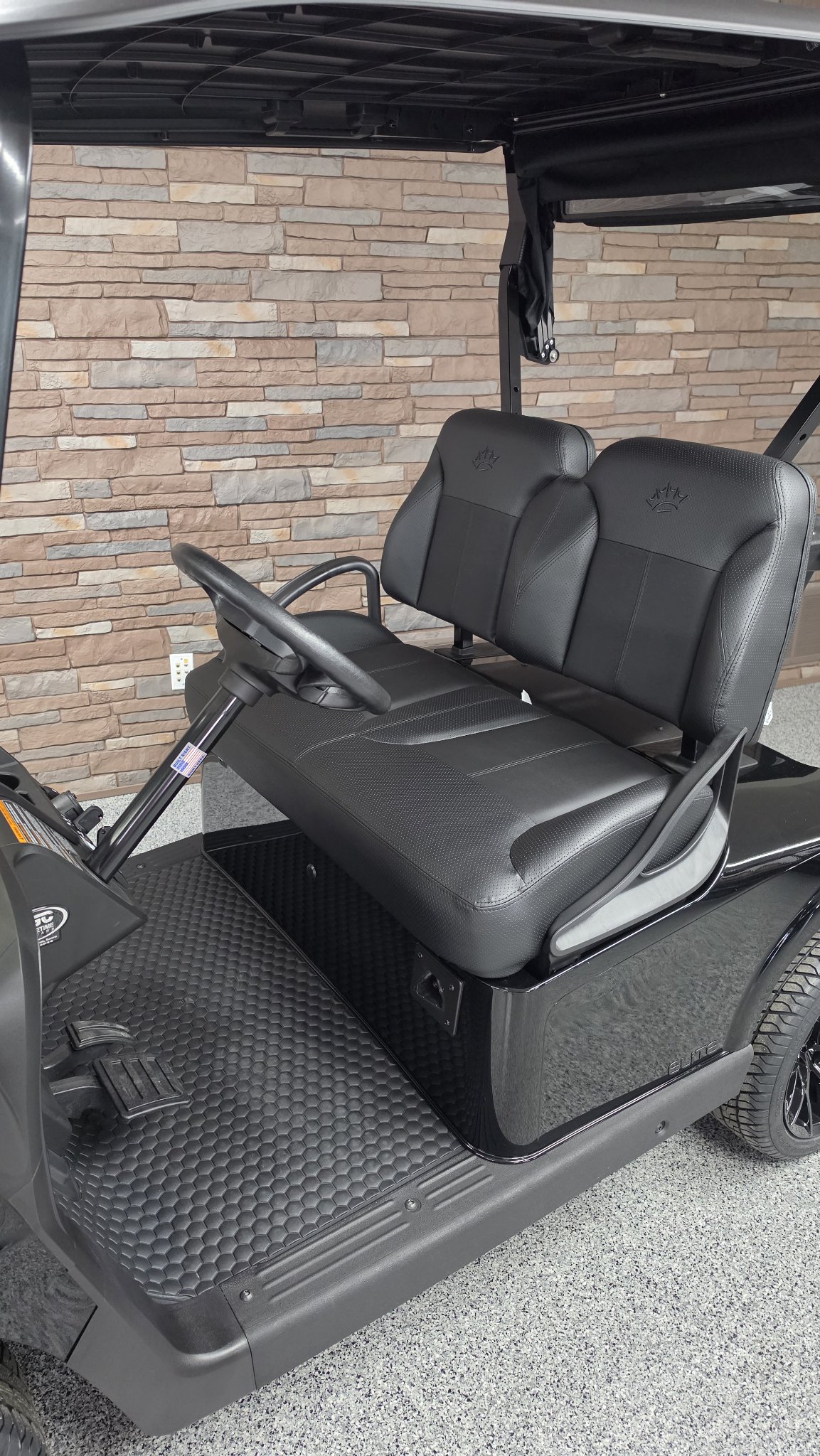 2026 EZGO RXV photo 3