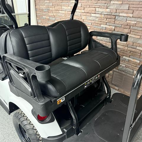 2026 E-Z-GO RXV 4 Summit XT ELiTE Lithium in New Hampton, Iowa - Photo 9