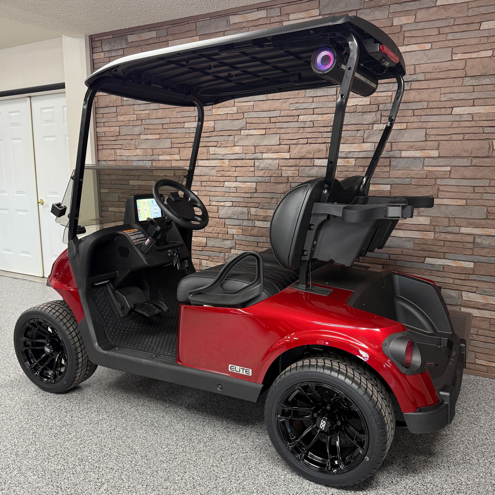 2026 E-Z-GO RXV Freedom ELiTE 2.2 with Technology Package in New Hampton, Iowa - Photo 3