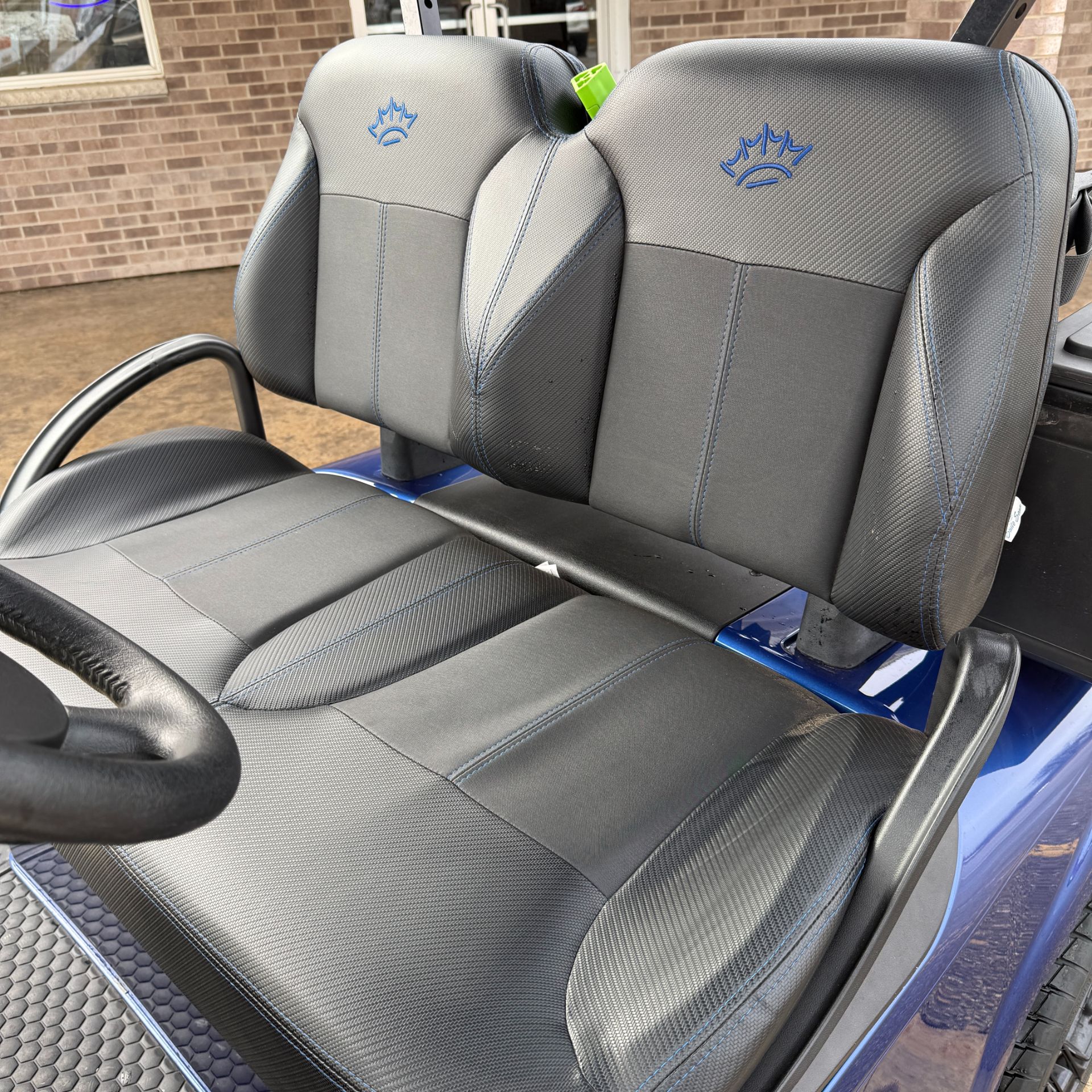 2025 E-Z-GO Freedom RXV ELiTE Lithium in New Hampton, Iowa - Photo 5