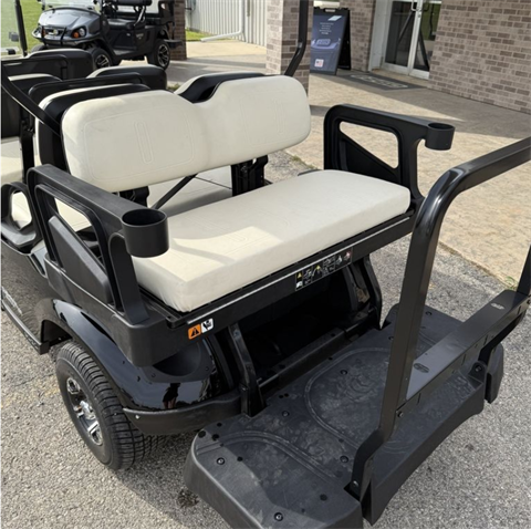 2023 Cushman Shuttle8 in New Hampton, Iowa - Photo 6