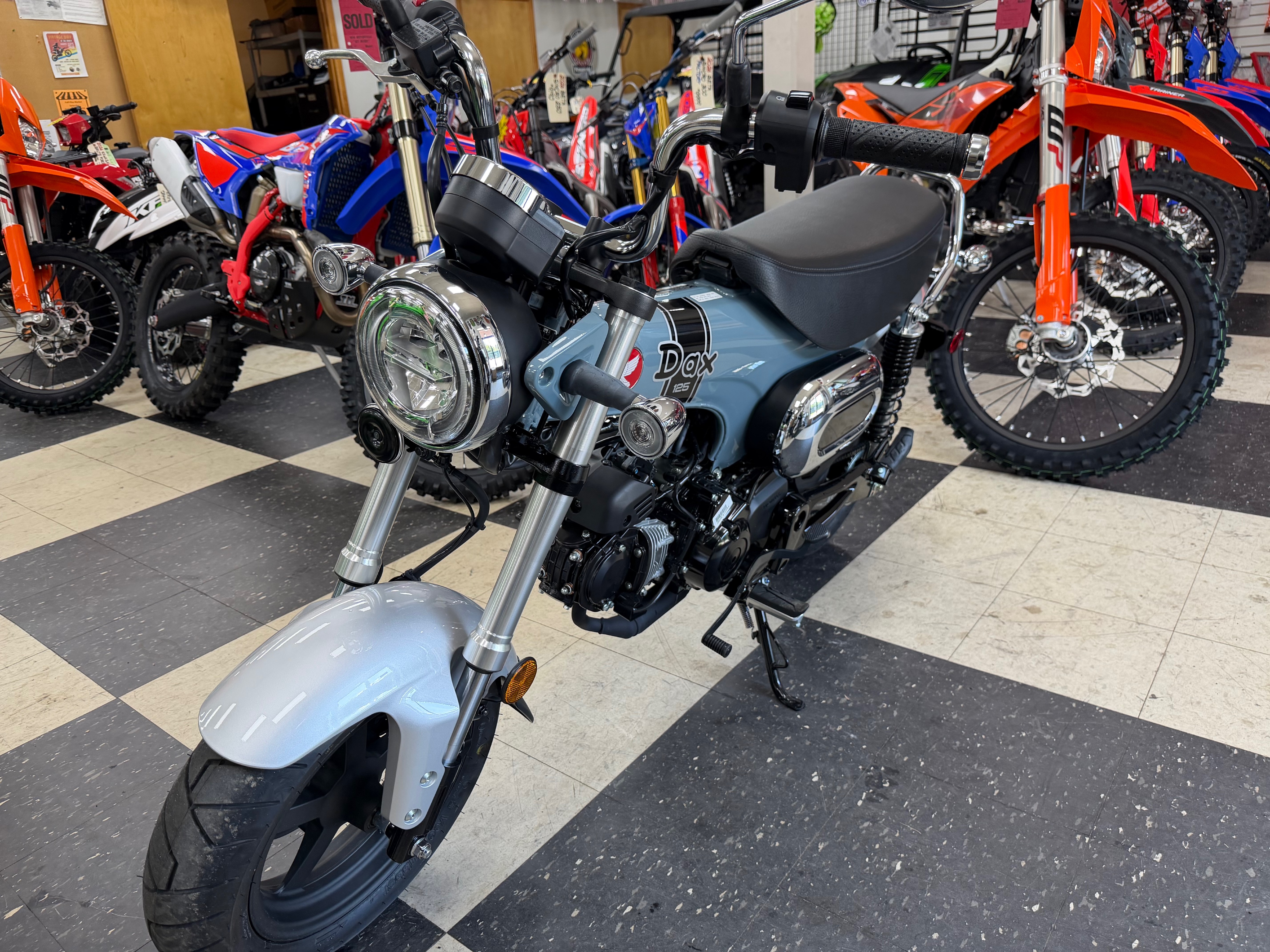 2025 Honda Dax 125 8