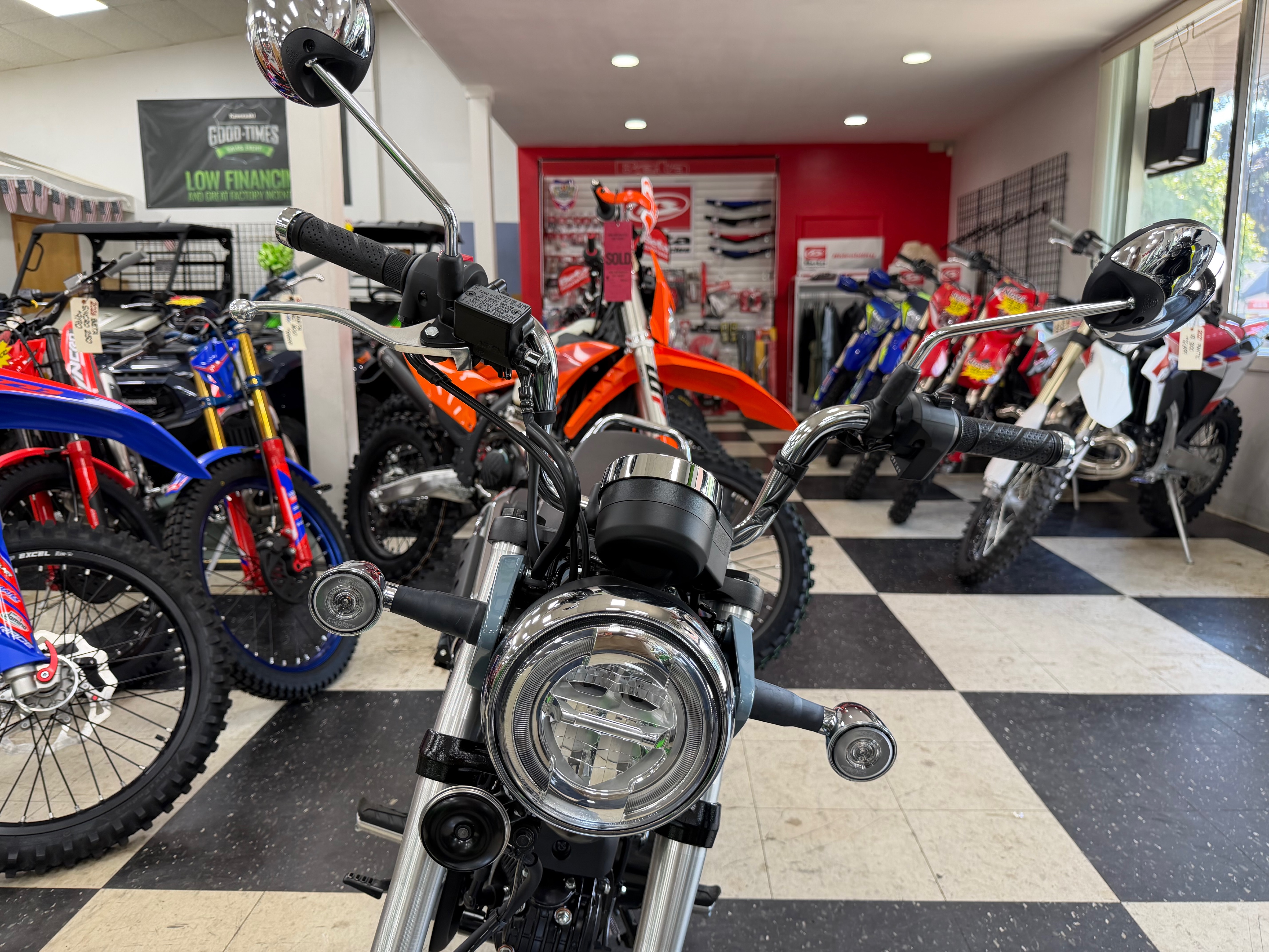 2025 Honda Dax 125 11