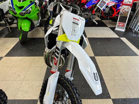 Husqvarna TC 85 Seat Cover – All Black With White Ribs & #168 Logo (2018-2024)