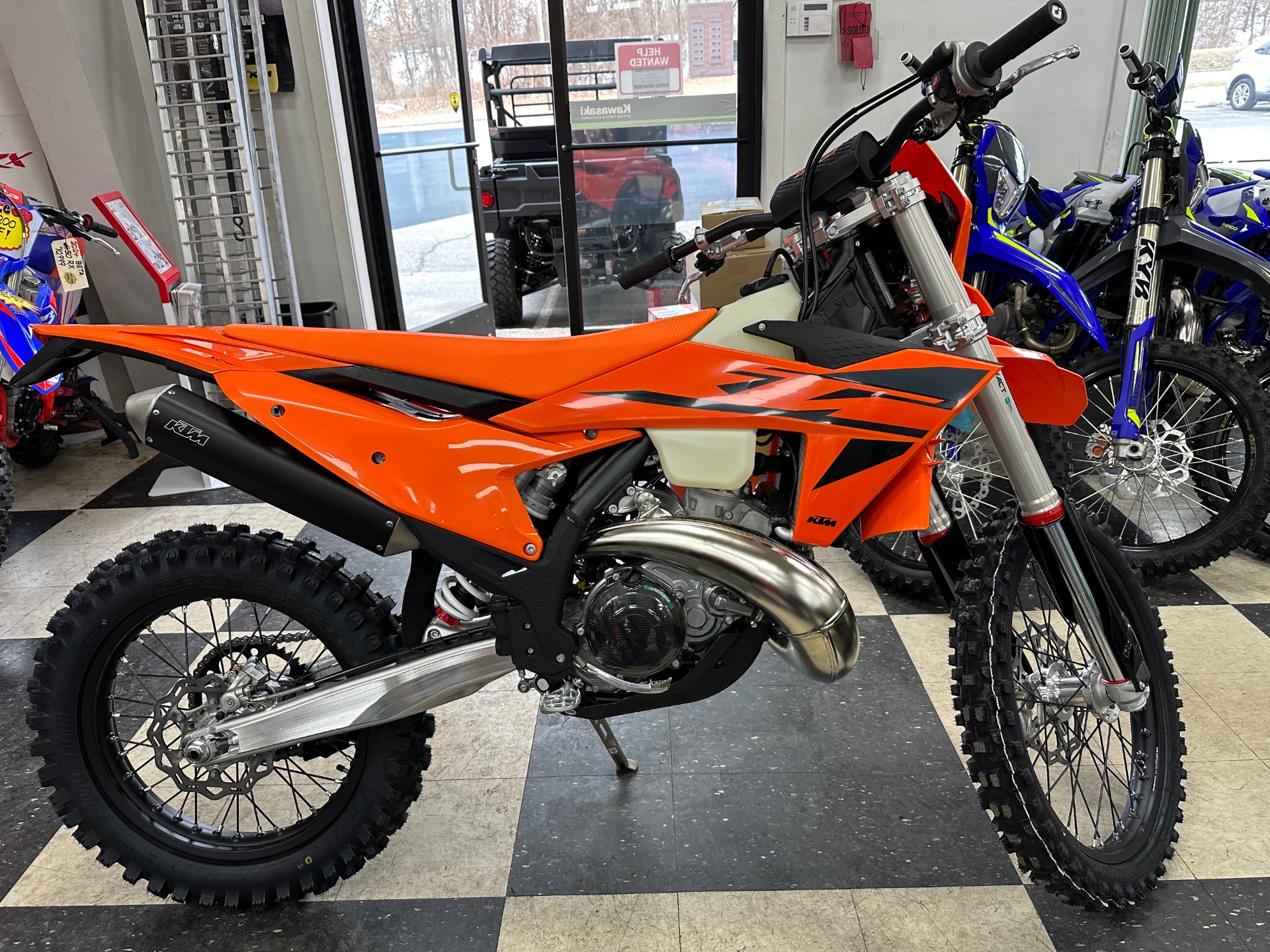 New 2025 KTM 250 XC-W, Hamburg NJ Specs, Price, Photos Orange
